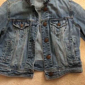 American eagle Cropped Denim Jacket! Gently used